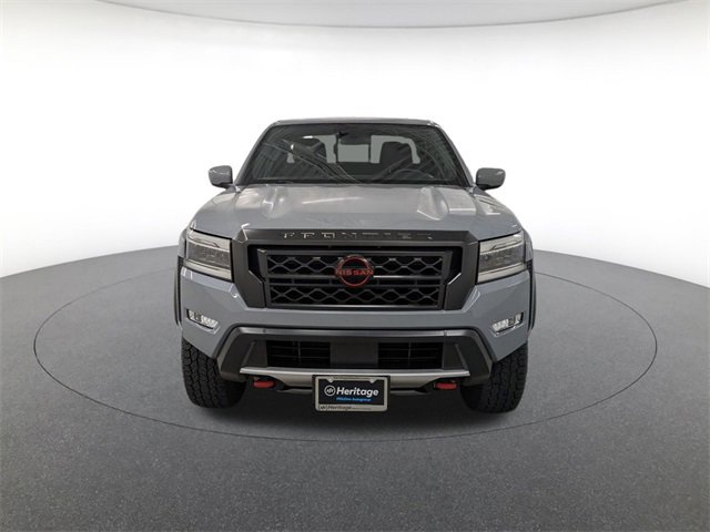 2023 Nissan Frontier PRO-4X photo 2