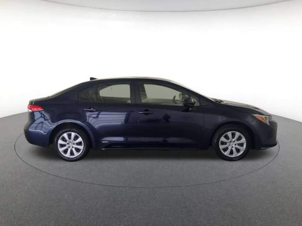 Used 2025 Toyota Corolla Hybrid LE Sedan