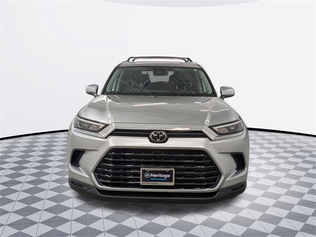 2024 Toyota Grand Highlander XLE photo 2