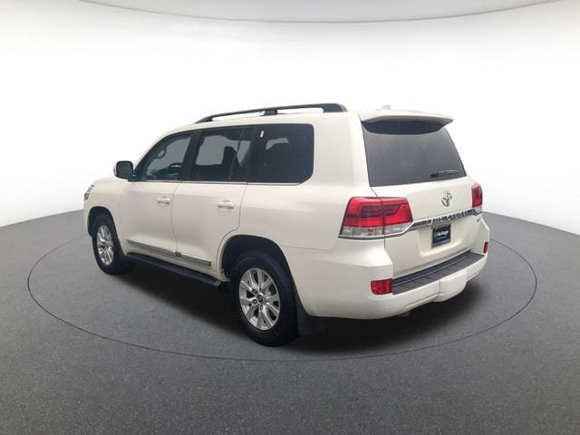 2016 Toyota Land Cruiser Base - Photo 7