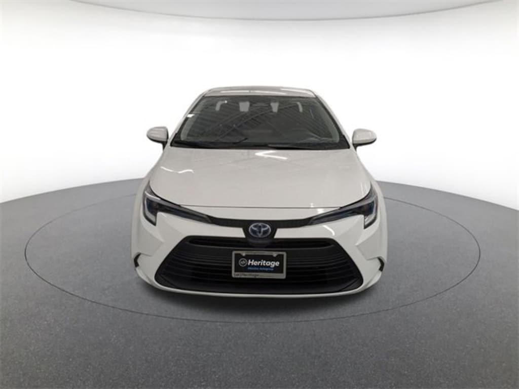 Used 2025 Toyota Corolla Hybrid LE Sedan