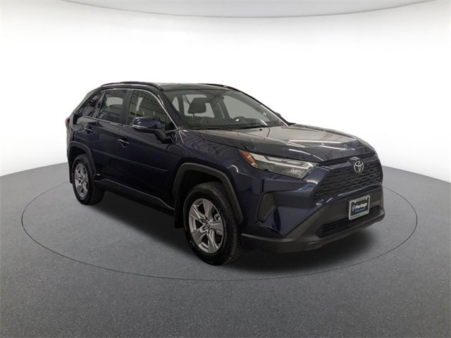 2025 Toyota RAV4 Hybrid XLE photo 2