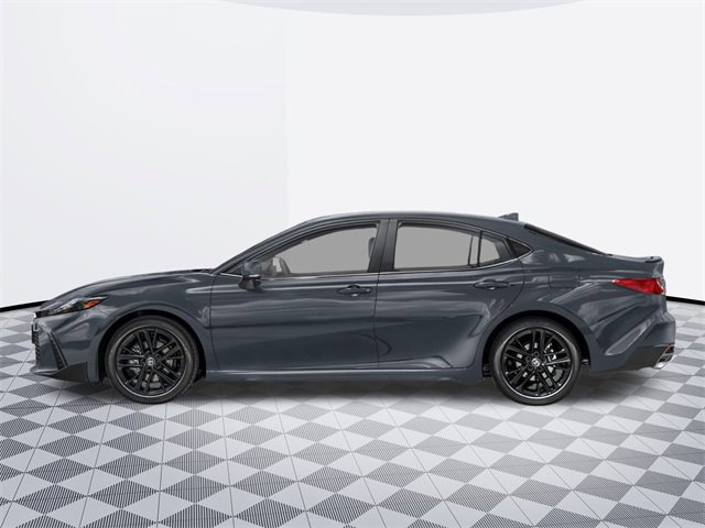 2026 Toyota Camry SE photo 3