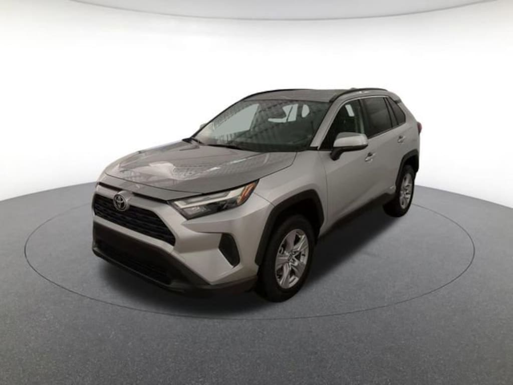 Used 2025 Toyota RAV4 Hybrid XLE Sport Utility