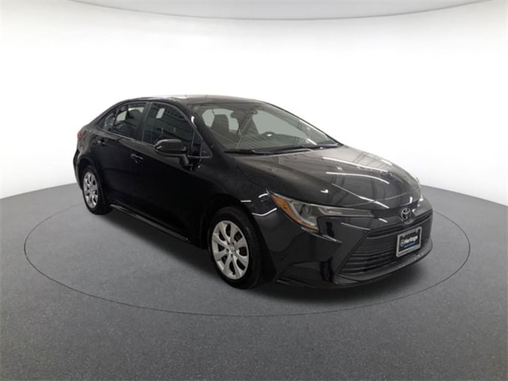 Used 2025 Toyota Corolla LE Sedan