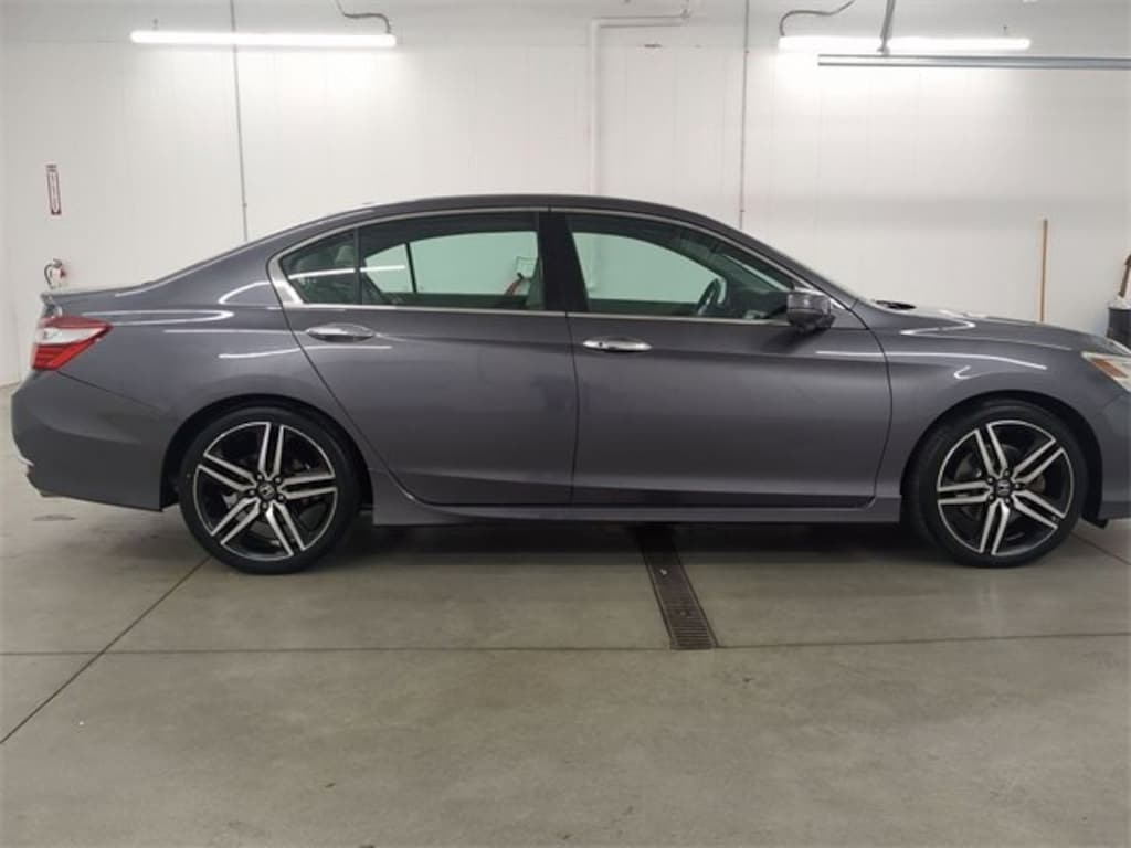 Used 2016 Honda Accord Touring Sedan