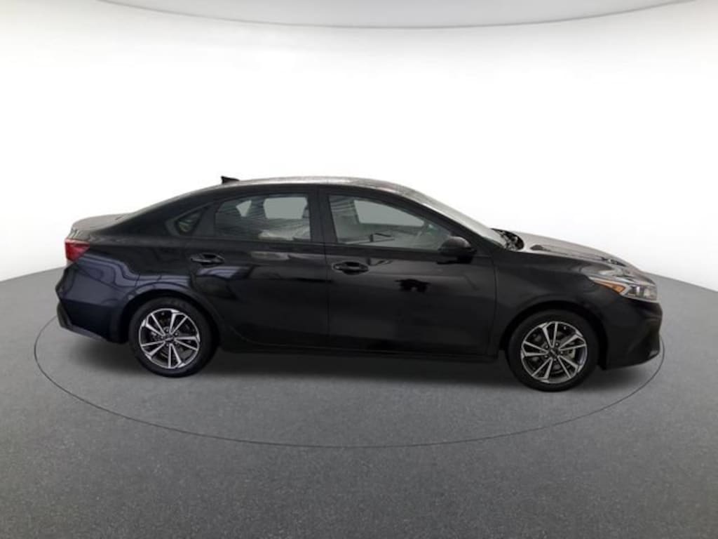 Used 2024 Kia Forte LXS Sedan