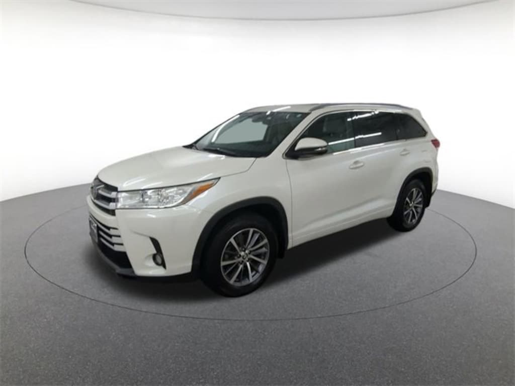Used 2018 Toyota Highlander XLE Sport Utility