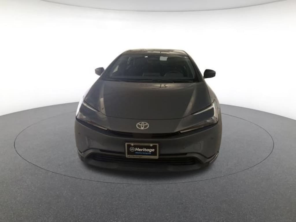 Used 2025 Toyota Prius LE Hatchback