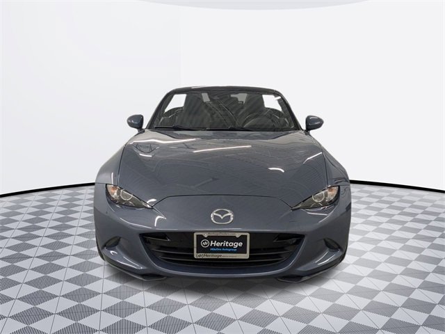 2022 Mazda MX-5 Miata Miata Grand Touring photo 2