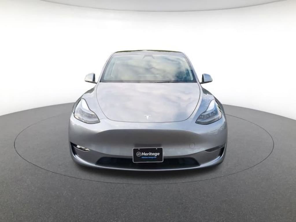 Used 2024 Tesla Model Y Long Range Sport Utility