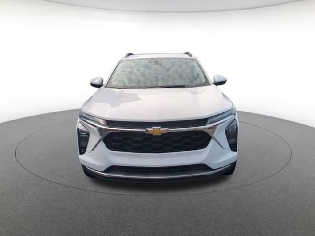 Used 2024 Chevrolet Trax LT Sport Utility