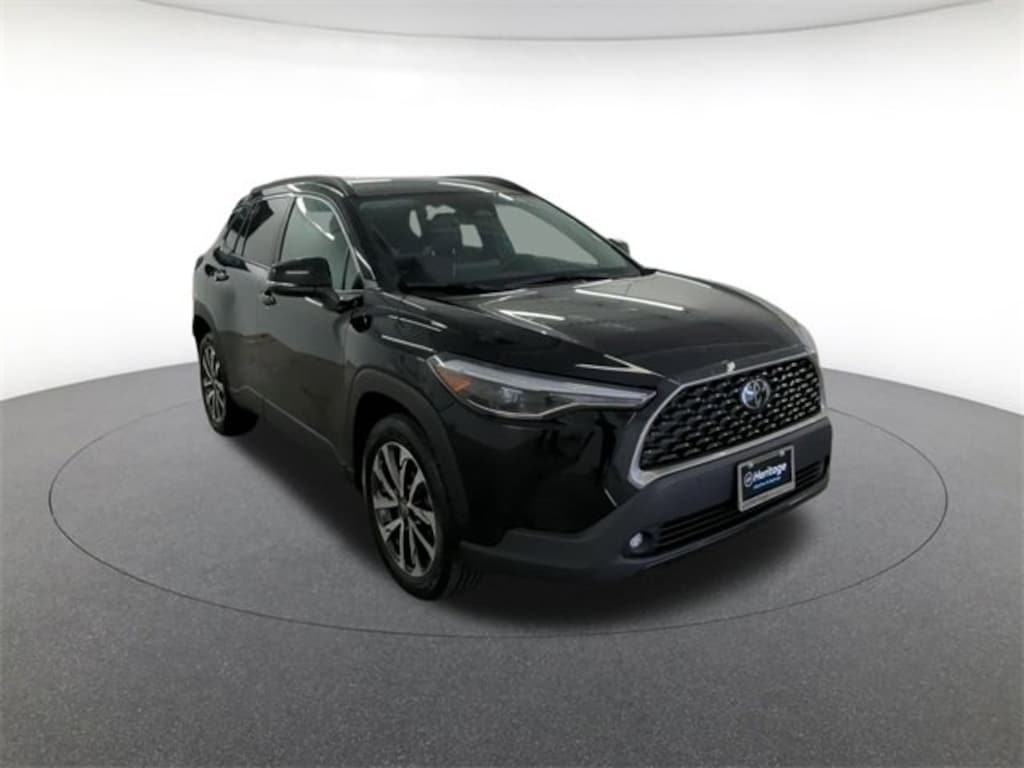 Used 2024 Toyota Corolla Cross XLE Sport Utility