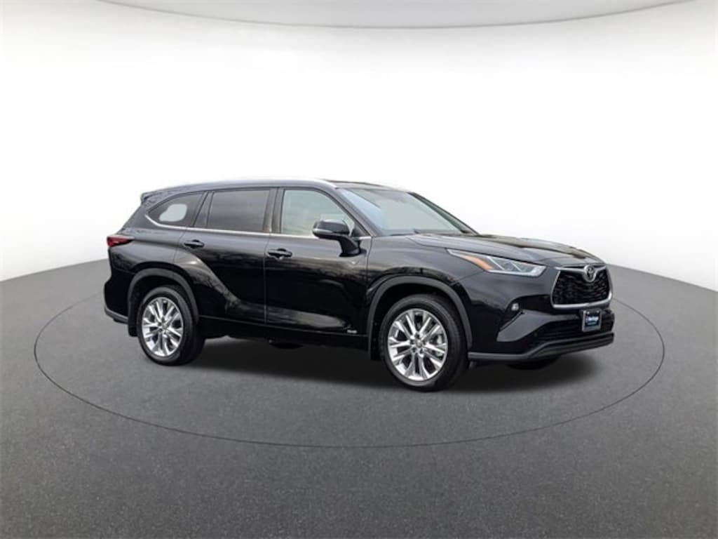 Used 2025 Toyota Highlander Hybrid Limited Sport Utility