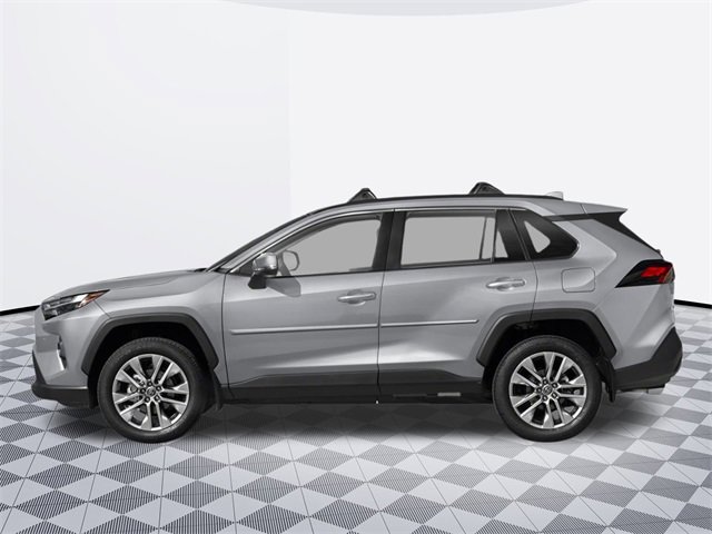 2025 Toyota RAV4 XLE photo 3