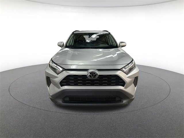 2023 Toyota RAV4 XLE photo 2