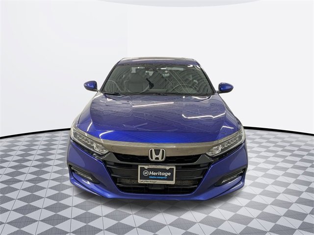 2019 Honda Accord Sport 2.0T photo 2