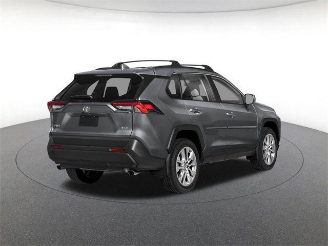 2025 Toyota RAV4 XLE photo 2