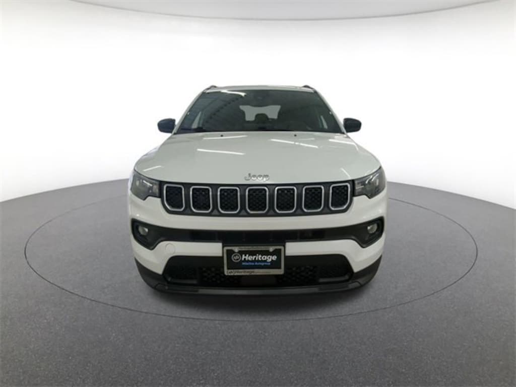 Used 2023 Jeep Compass Latitude Sport Utility