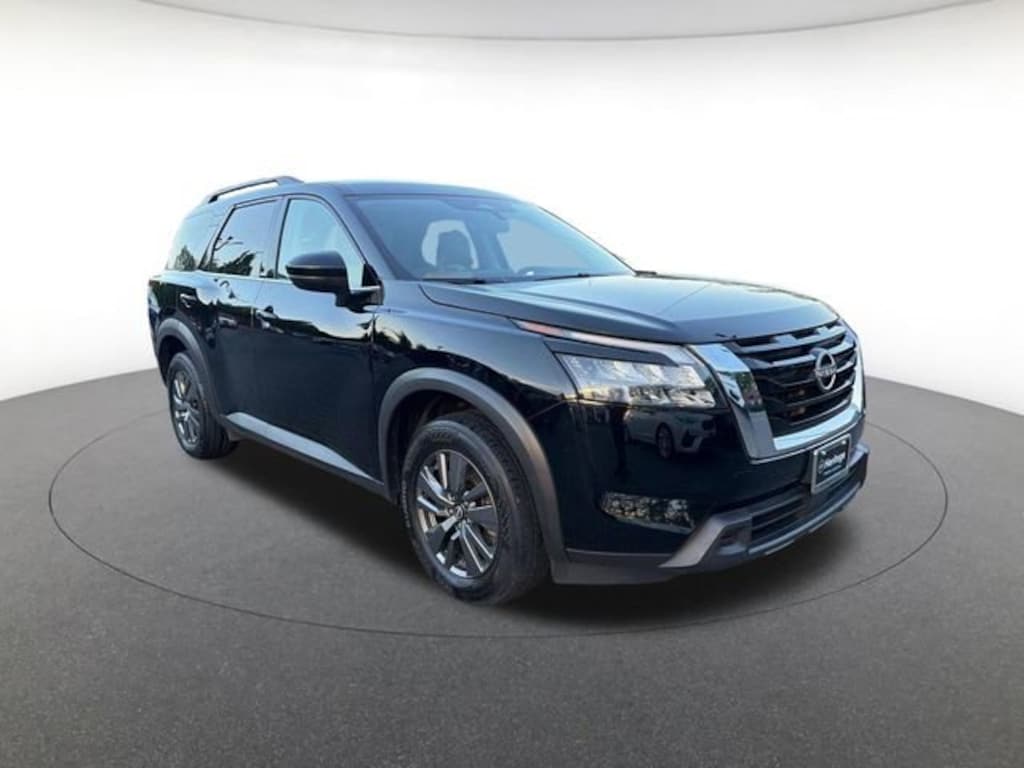 Used 2025 Nissan Pathfinder SV Sport Utility
