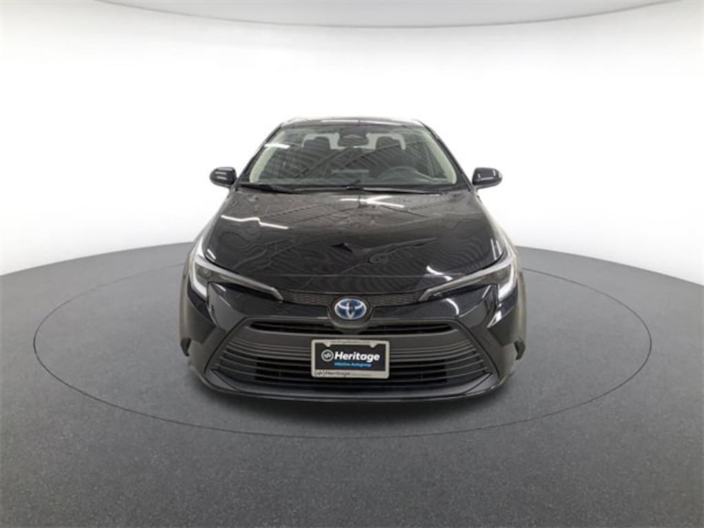 Used 2025 Toyota Corolla Hybrid LE Sedan