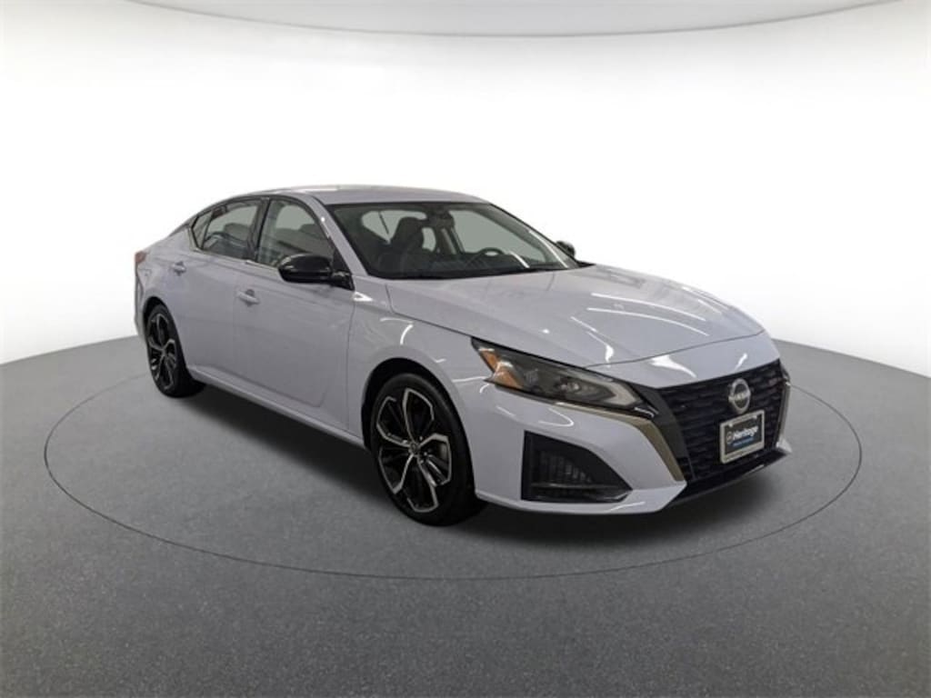 Used 2023 Nissan Altima 2.5 SR Sedan