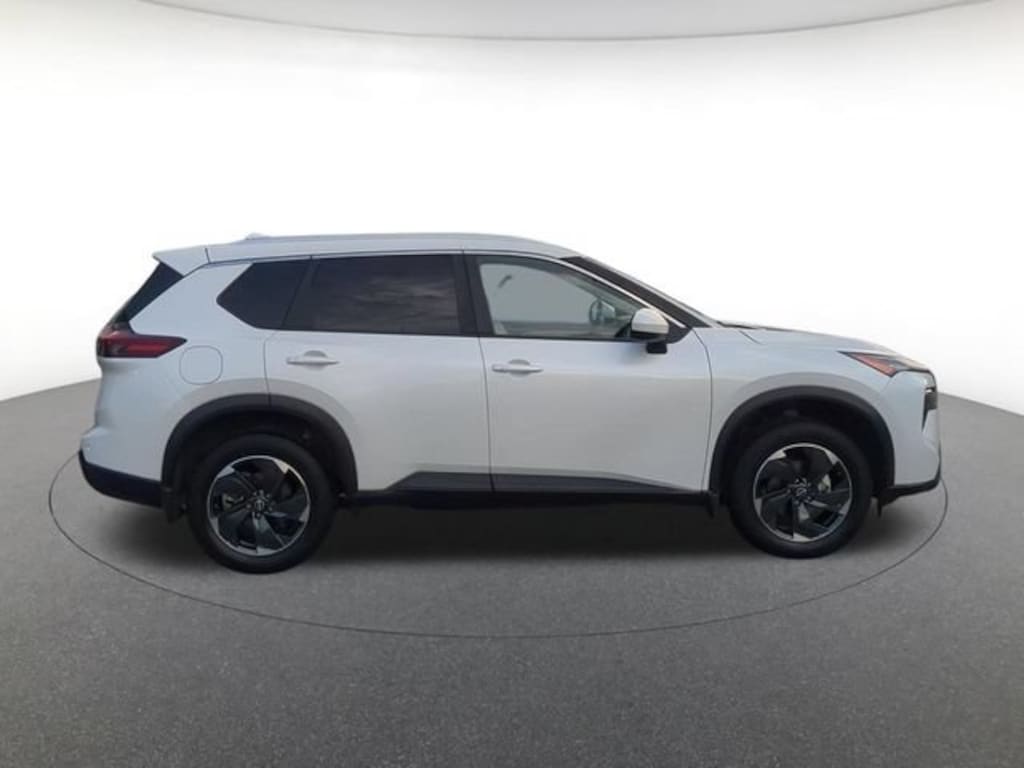 Used 2025 Nissan Rogue SV Sport Utility