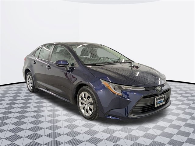 2024 Toyota Corolla LE photo 3