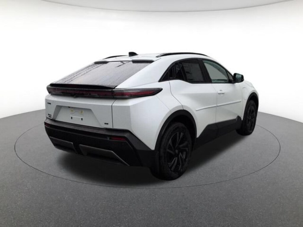 New 2026 Toyota C-HR SE SUV