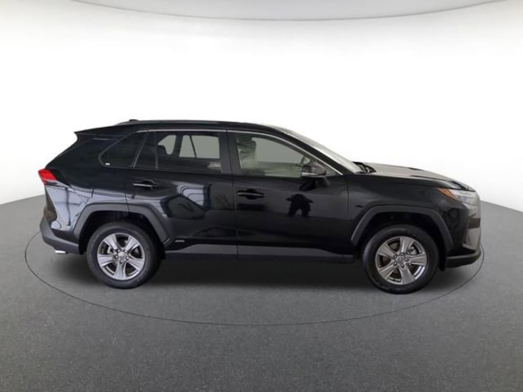Used 2025 Toyota RAV4 Hybrid XLE Sport Utility