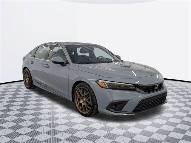 2023 Honda Civic Sport Touring Hatchback photo 3