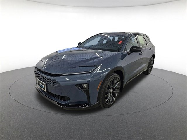 2025 Toyota Crown Signia Limited's photo