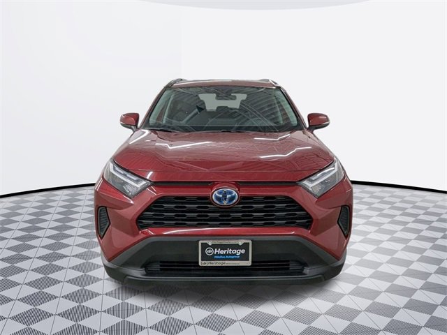 2024 Toyota RAV4 Hybrid XLE photo 2