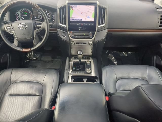2016 Toyota Land Cruiser Base - Photo 13