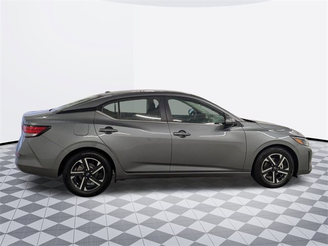 2024 Nissan Sentra SV photo 4