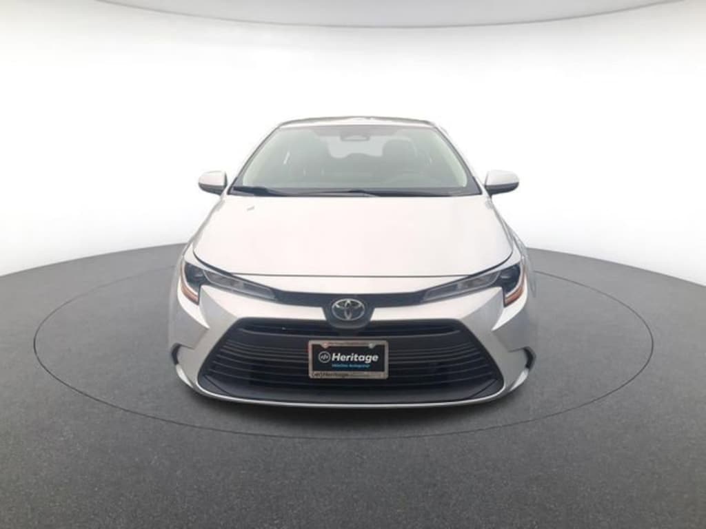 Used 2025 Toyota Corolla LE Sedan
