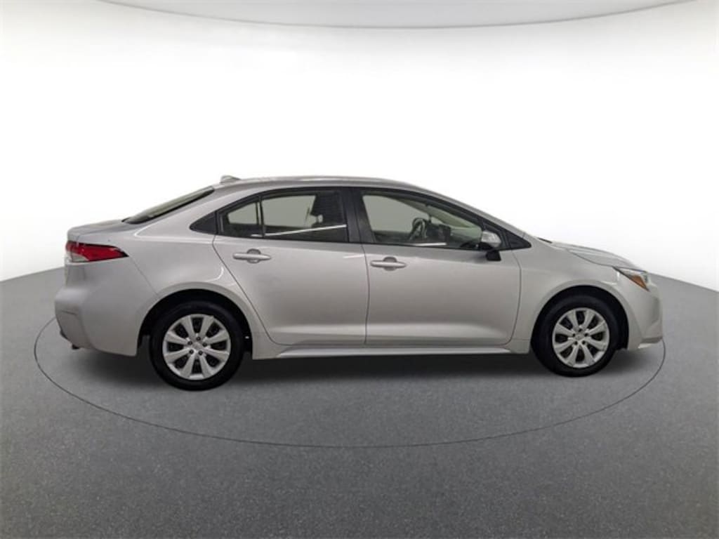 Used 2025 Toyota Corolla Hybrid LE Sedan