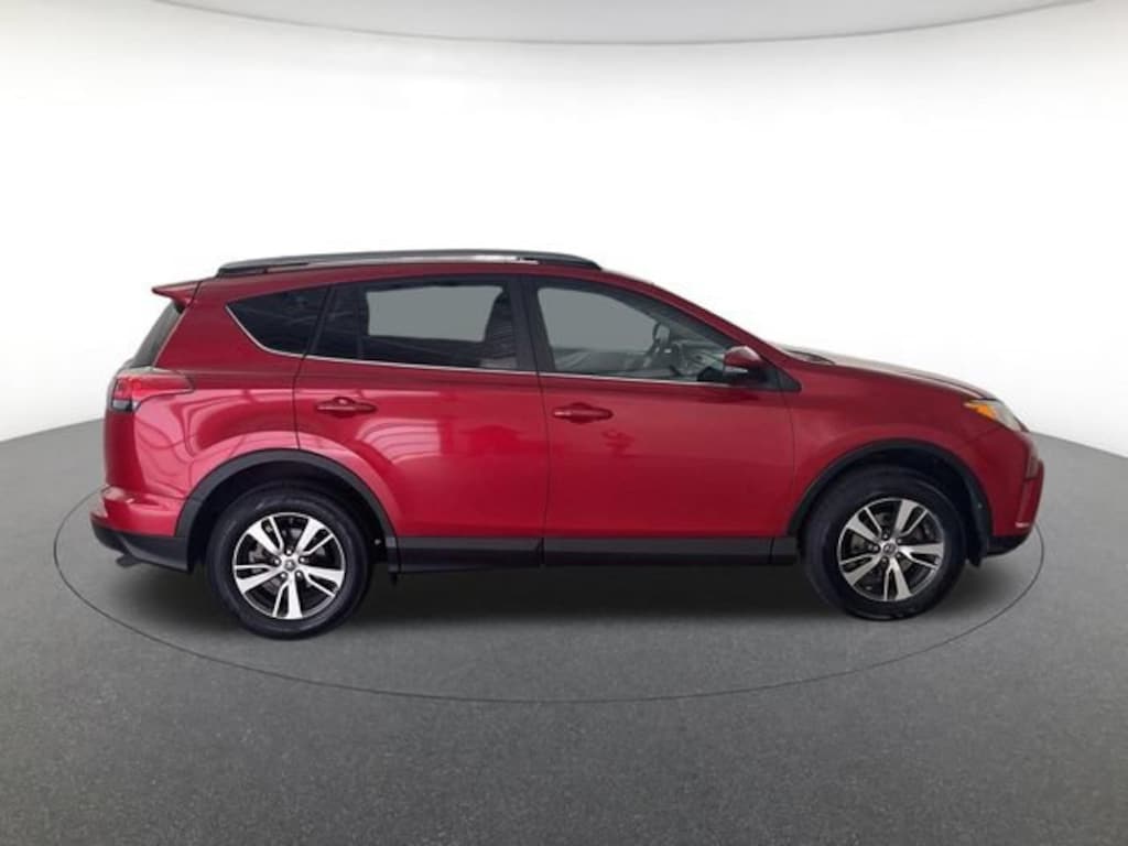 Used 2017 Toyota RAV4 XLE Sport Utility