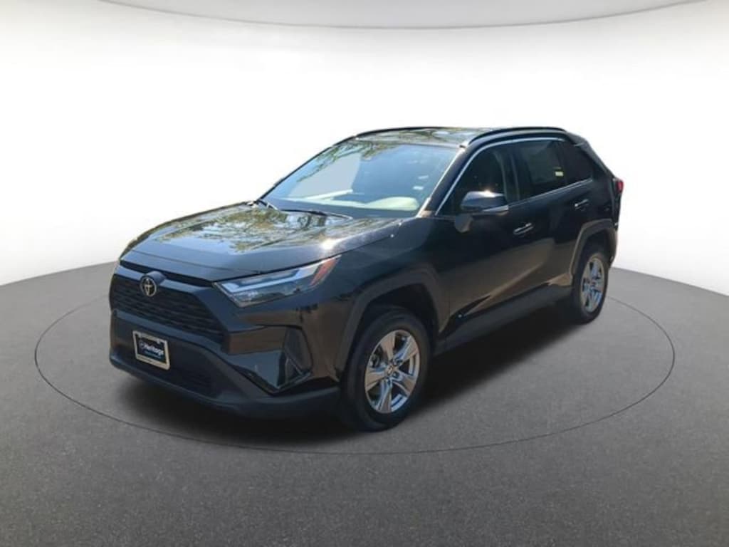 Used 2024 Toyota RAV4 XLE Sport Utility