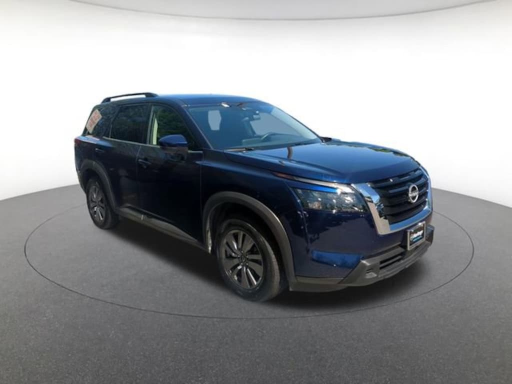 Used 2025 Nissan Pathfinder SV Sport Utility