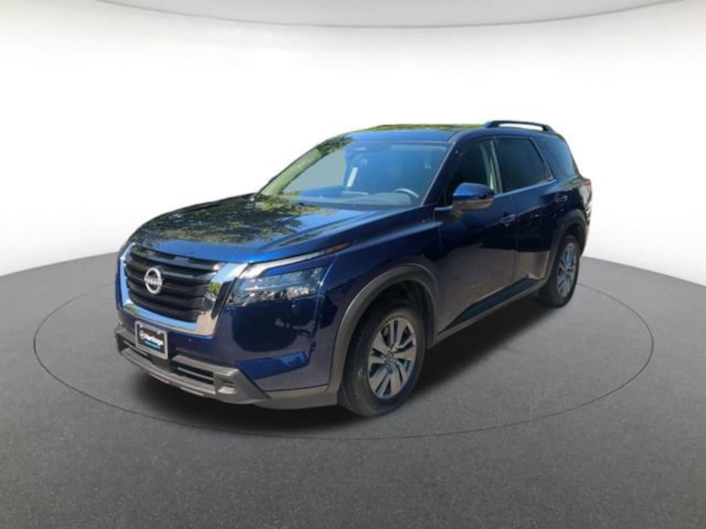 Used 2025 Nissan Pathfinder SV Sport Utility