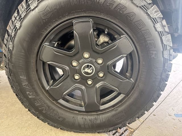 2023 Ford Bronco 4-Door Black Diamond - Photo 21