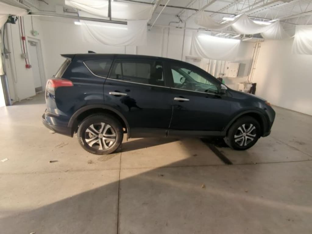 Used 2018 Toyota RAV4 LE Sport Utility