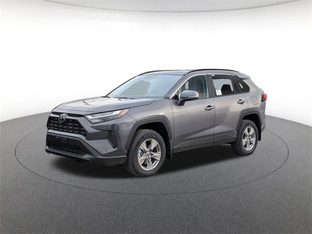 2025 Toyota RAV4 XLE's photo