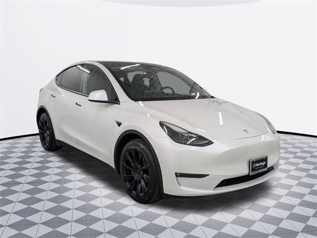 2023 Tesla Model Y Long Range photo 3