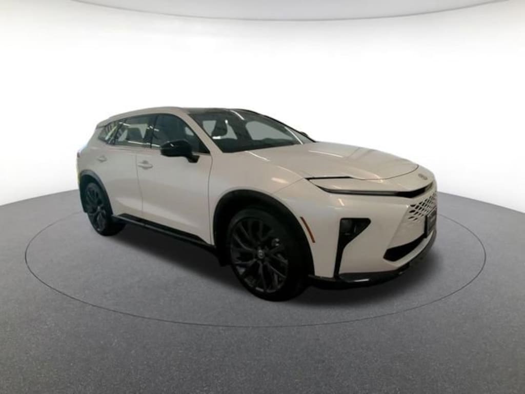 Used 2025 Toyota Crown Signia Limited Sport Utility