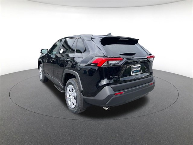 2025 Toyota RAV4 LE photo 3