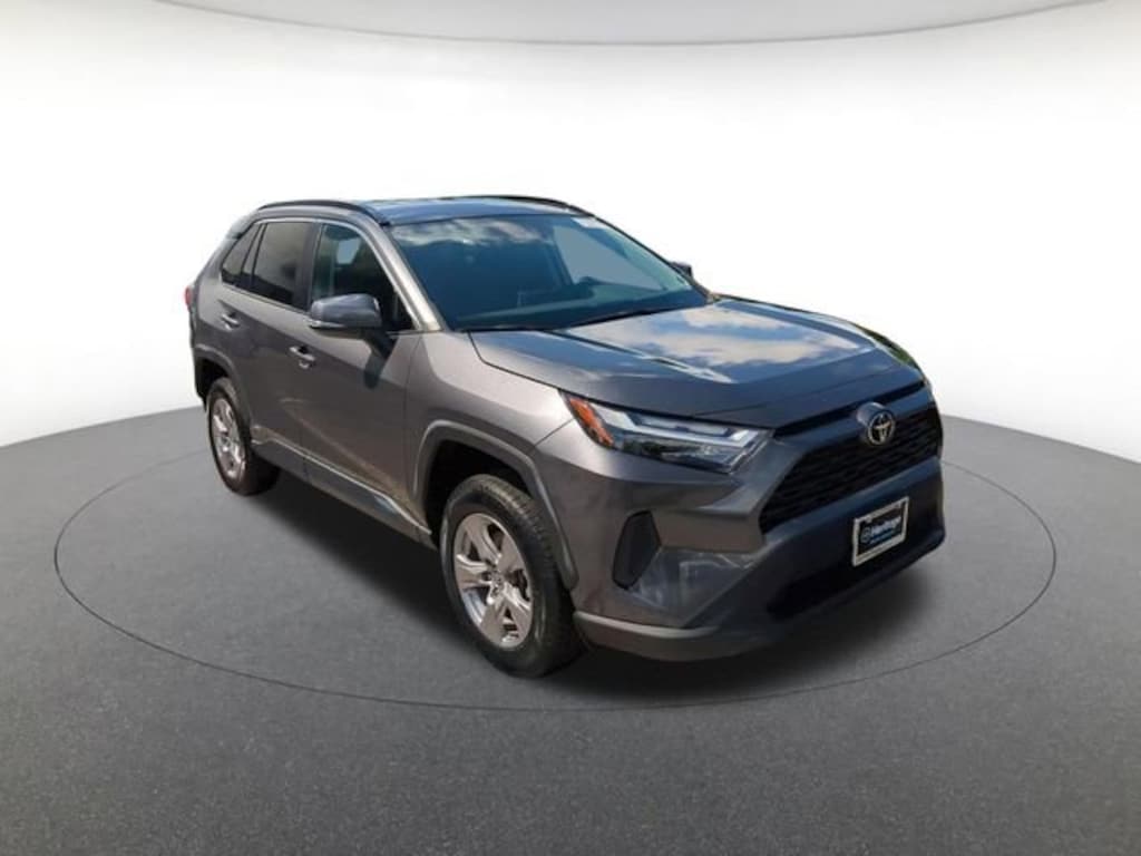 Used 2025 Toyota RAV4 Hybrid XLE Sport Utility