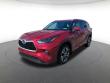 Used 2023 Toyota Highlander Hybrid XLE Sport Utility