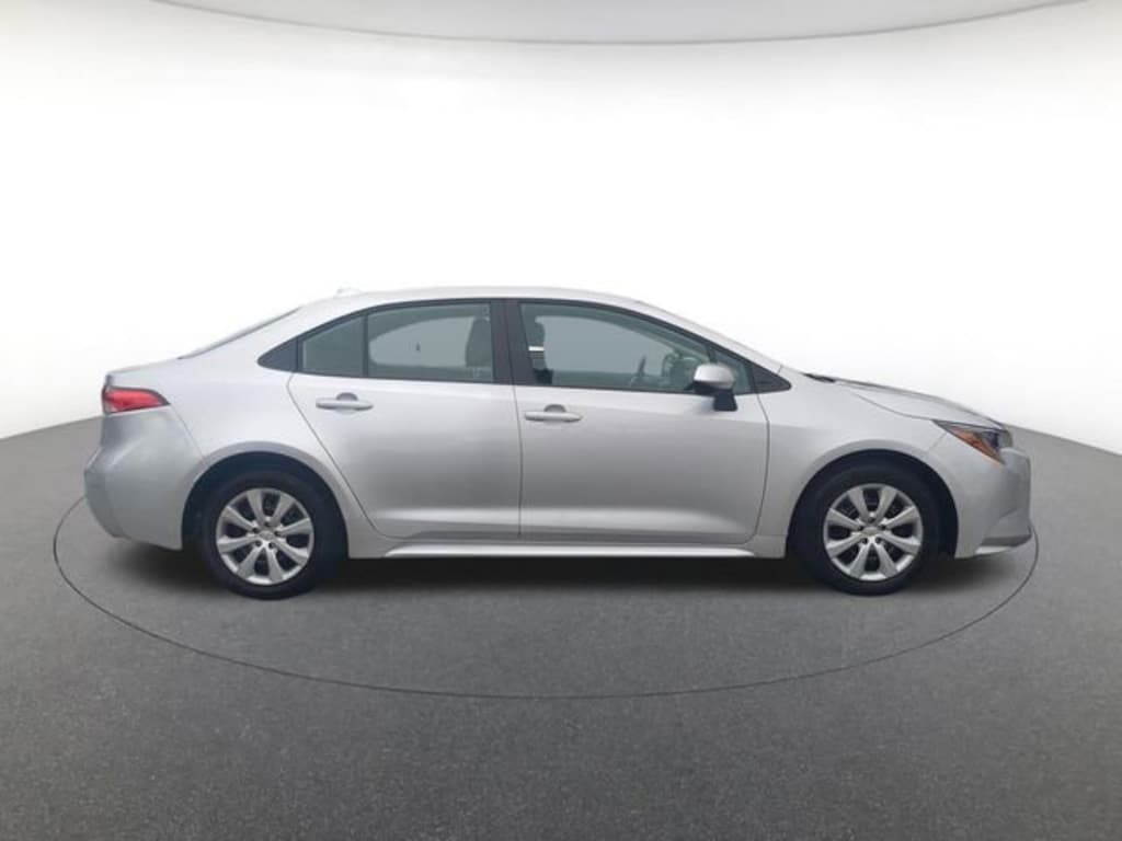 Used 2025 Toyota Corolla LE Sedan